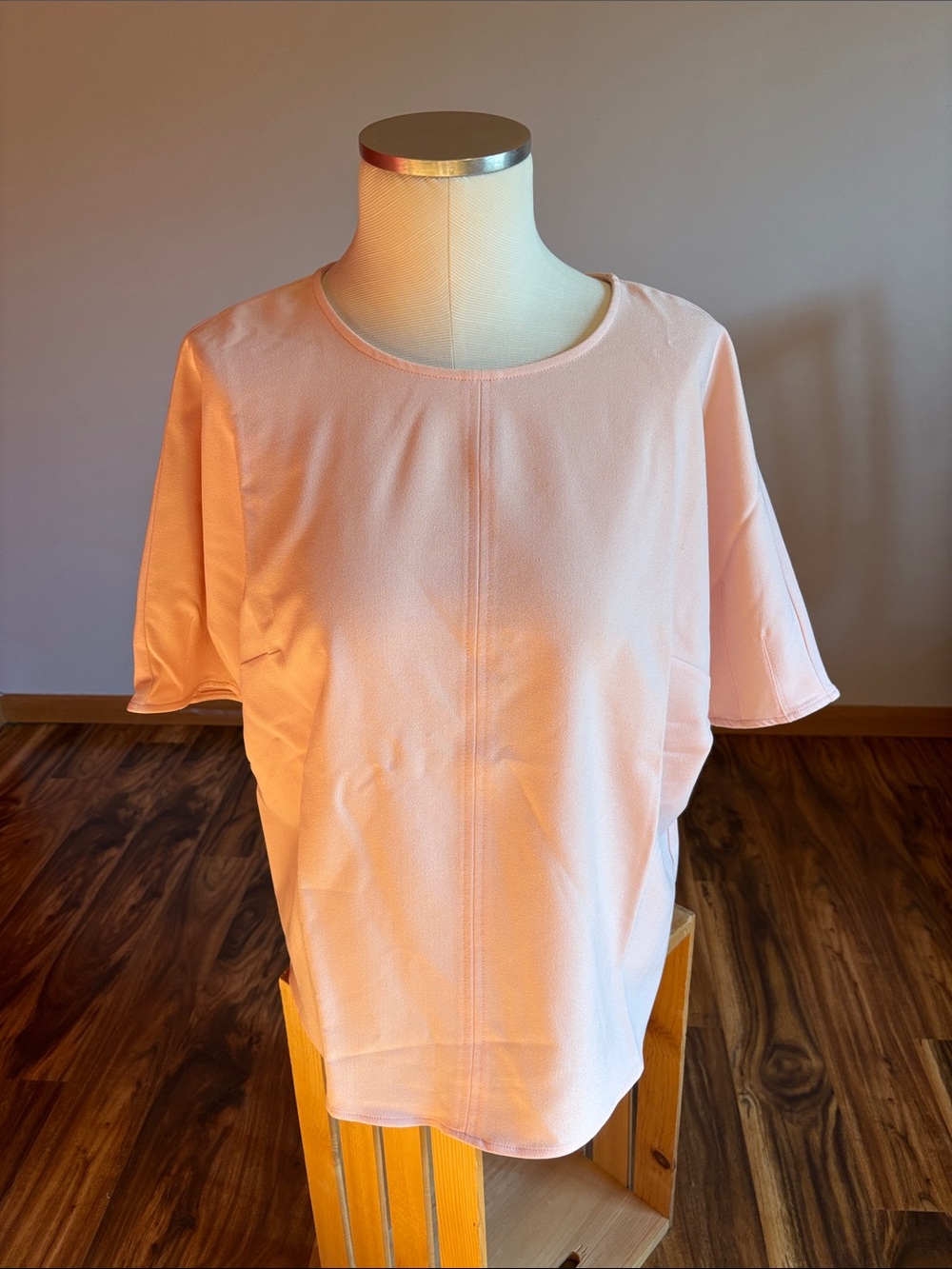 Who What Wear Pale Pink Short Sleeve Tee size Large